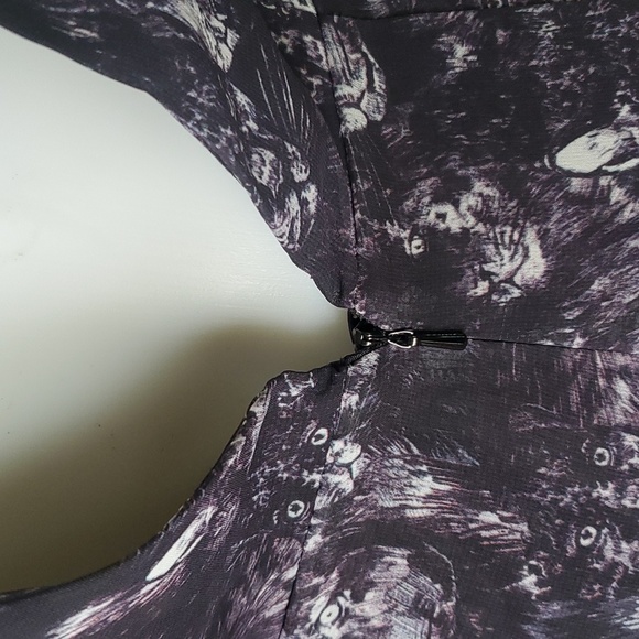 Lion Animal Print Peasant Poof Sleeve Backless Dress - Picture 10 of 15